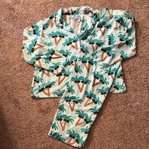 Bouffants & broken hearts pajamas